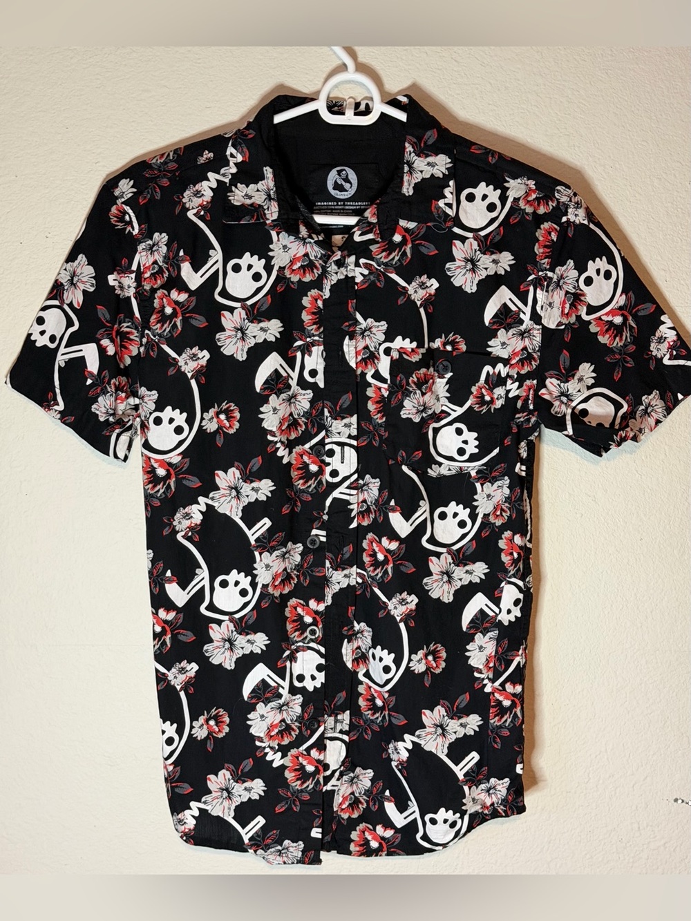 Hot Topic Obinsun Black Floral Reaper Short Sleeve Button shirt men small